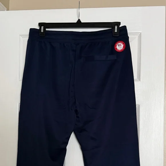 Polo by Ralph Lauren Men's Navy Joggers with Red and White Accents - Picture 3 of 5